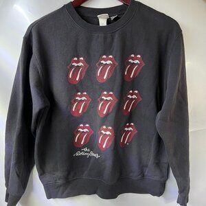 H & M Rolling Stones Lips crew neck sweatshirt.  Size S